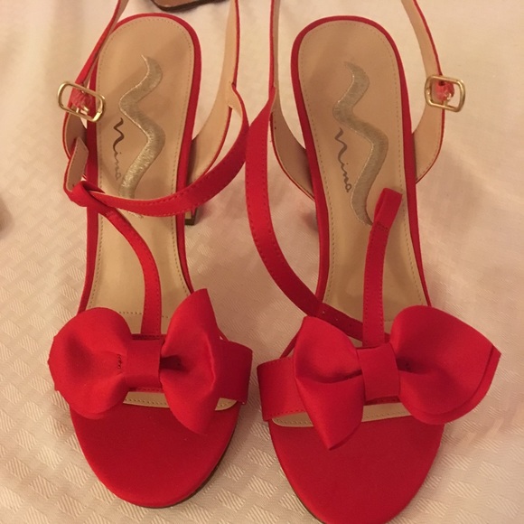 Nina Shoes Shoes - NWT Satin T-Strap Block Heel Sandals with Bow NBW